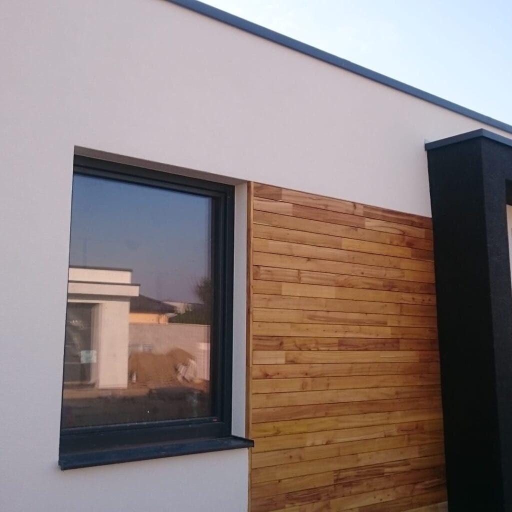 Fasádny obklad z agátoveho dreva