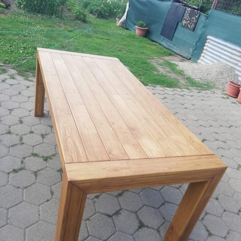 Zákazkova výroba z agátového dreva