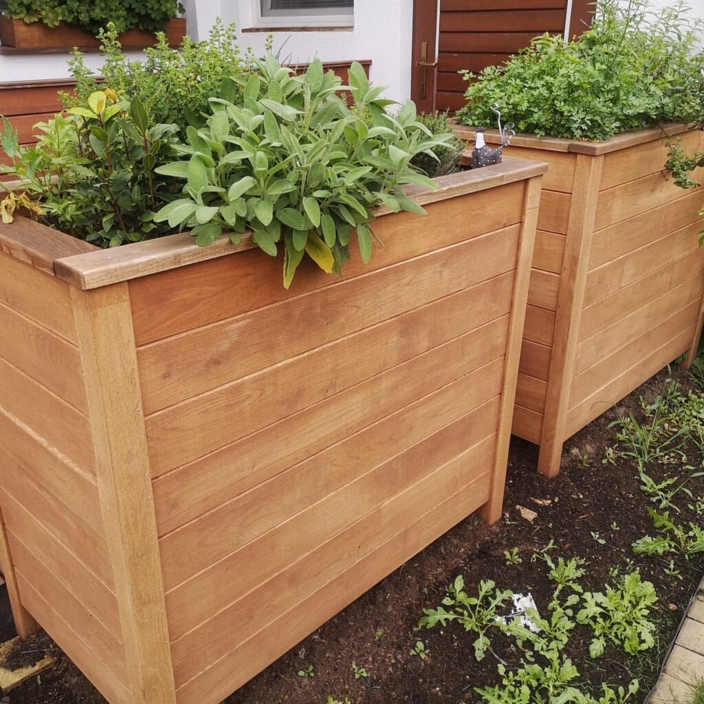 Zákazkova výroba z agátového dreva