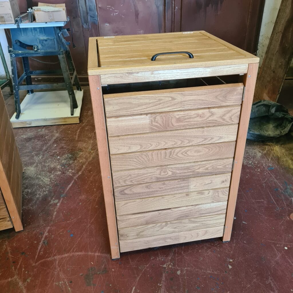 Zákazkova výroba z agátového dreva